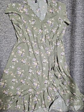 SHEIN Olive Green Floral Midi Dress with Lavender & Cream Blooms